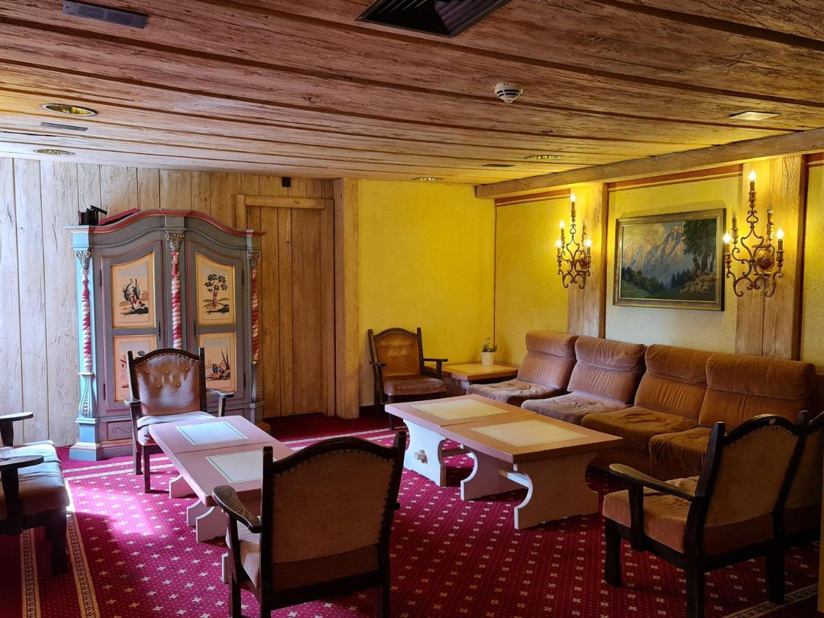 Das Kronen Hotel Зеефелд в Тирол Екстериор снимка