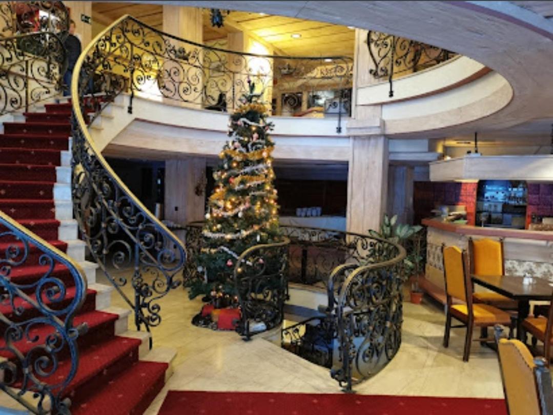 Das Kronen Hotel Зеефелд в Тирол Екстериор снимка