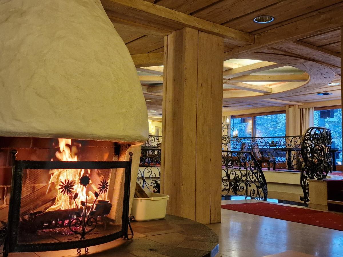 Das Kronen Hotel Зеефелд в Тирол Екстериор снимка